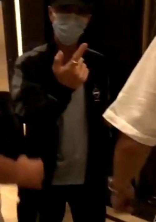 王一博爆料朋友圈视频,独家幕后花絮大公开 第3张 王一博爆料朋友圈视频,独家幕后花絮大公开 第3张