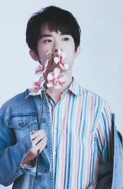 罗云熙吃瓜娱乐,揭秘娱乐圈幕后故事  第3张