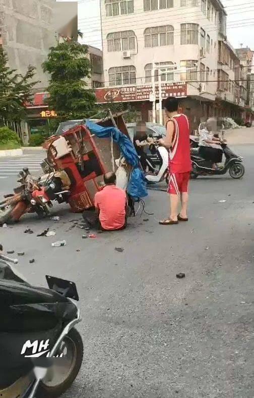 唐河双河交通事故最新爆料,多车相撞，伤亡情况持续更新