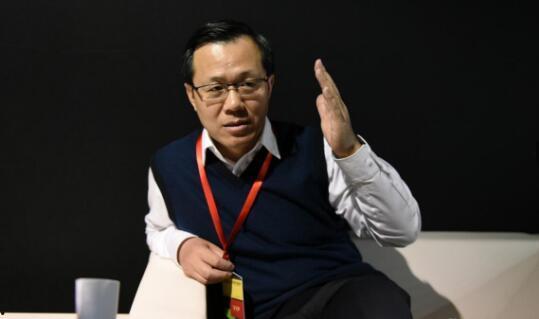 卓伟爆料娱乐圈家庭成员,娱乐圈家庭成员的惊人真相大揭秘 第2张 卓伟爆料娱乐圈家庭成员,娱乐圈家庭成员的惊人真相大揭秘 第2张