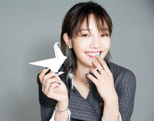 圈内大神爆料白百何视频,圈内大神揭秘惊人真相