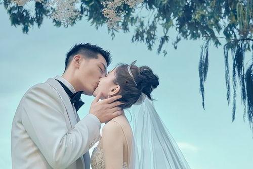 戚薇爆料李易峰结婚视频,甜蜜视频见证爱情新篇章 第2张 戚薇爆料李易峰结婚视频,甜蜜视频见证爱情新篇章 第2张