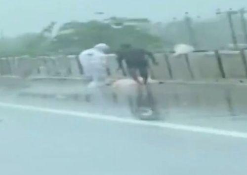 印度男子爆料新冠视频,真实视频揭露病毒无情